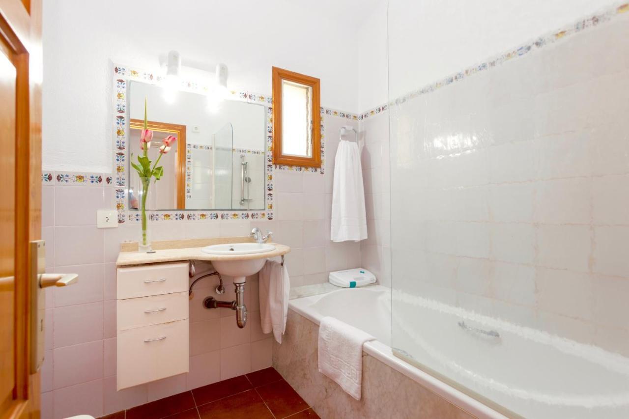 Villa Katerina By Sealand Villas Port de Pollenca Bagian luar foto